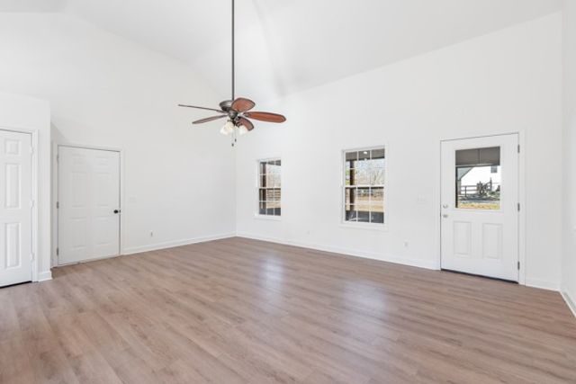 5805 Washer Rd, Lyles, TN 37098