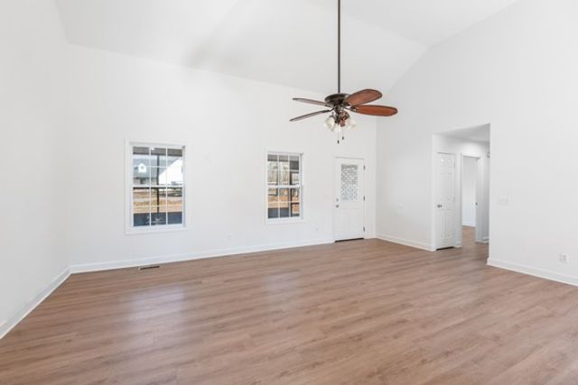 5805 Washer Rd, Lyles, TN 37098