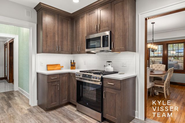 442 Mulford Drive SE, Grand Rapids, MI 49507