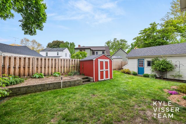 442 Mulford Drive SE, Grand Rapids, MI 49507