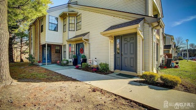 203 Sunshine Ct Court, Parlin, NJ 08859