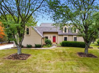 8656 Davington Drive, Dublin, OH 43017