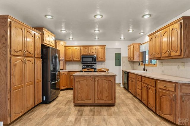 29151 Hardin Rd, Pueblo, CO 81006