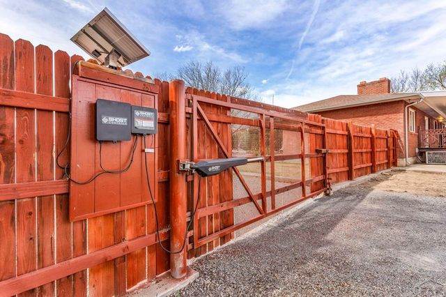 29151 Hardin Rd, Pueblo, CO 81006