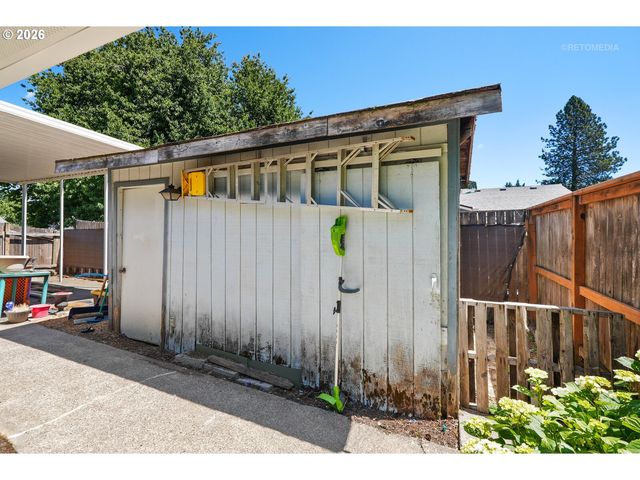 292 Nw MERLE Dr, Hillsboro, OR 97124