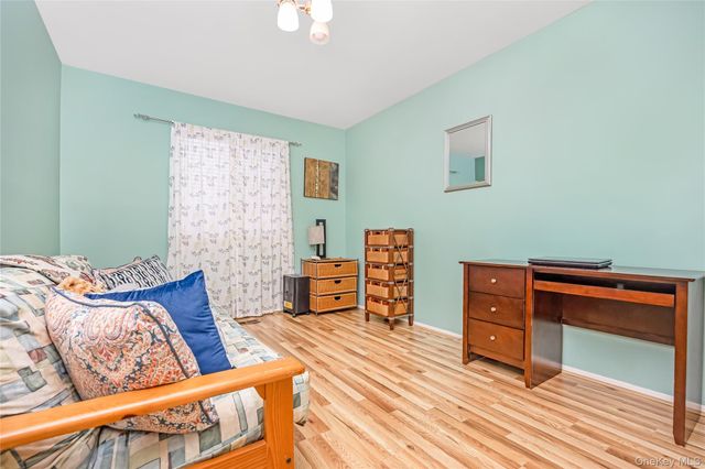 117 Laurel Lane, Wantagh, NY 11793