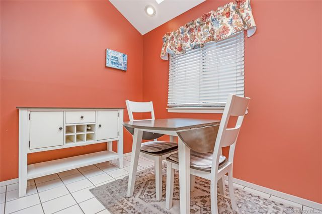 117 Laurel Lane, Wantagh, NY 11793