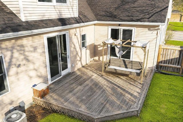 104 RIVERWOOD COURT, Mishicot, WI 54228