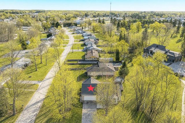 104 RIVERWOOD COURT, Mishicot, WI 54228