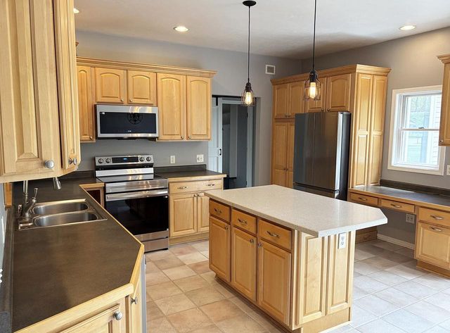 104 RIVERWOOD COURT, Mishicot, WI 54228