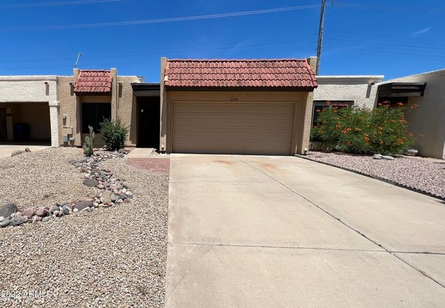 2534 E Villa Theresa Drive, Phoenix, AZ 85032