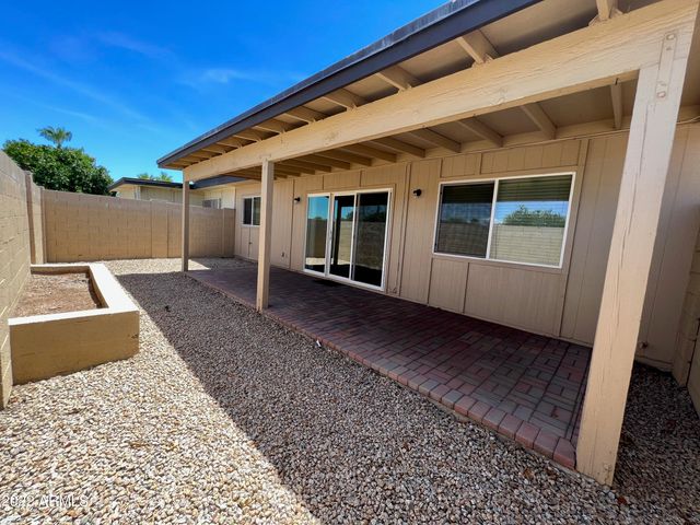 2534 E Villa Theresa Drive, Phoenix, AZ 85032
