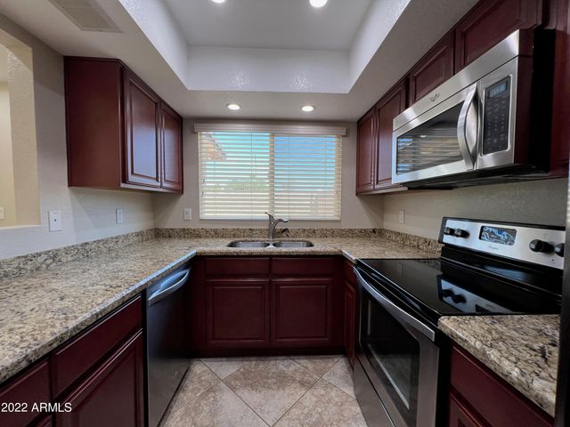 2534 E Villa Theresa Drive, Phoenix, AZ 85032