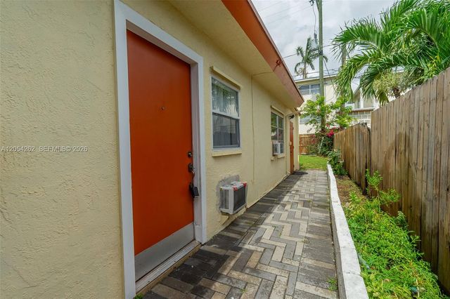 125 Cleveland St, Lake Worth, FL 33461
