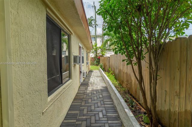 125 Cleveland St, Lake Worth, FL 33461
