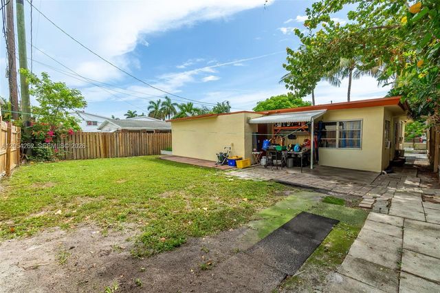 125 Cleveland St, Lake Worth, FL 33461