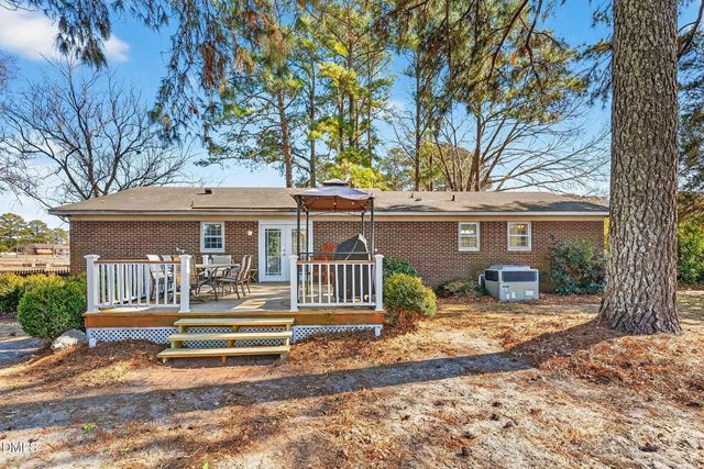 102 Robinson Drive, Goldsboro, NC 27534