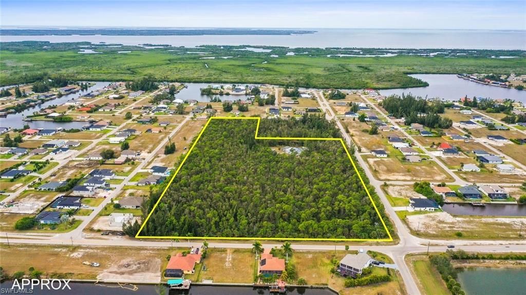 3926 Kismet PKWY W, CAPE CORAL, FL 33993 — exterior