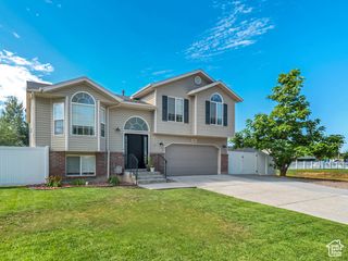241 E 1900 N, North Ogden, UT 84414