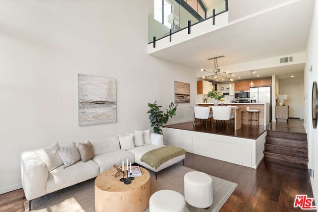 5308 Marina Pacifica Drive South, Long Beach, CA 90803