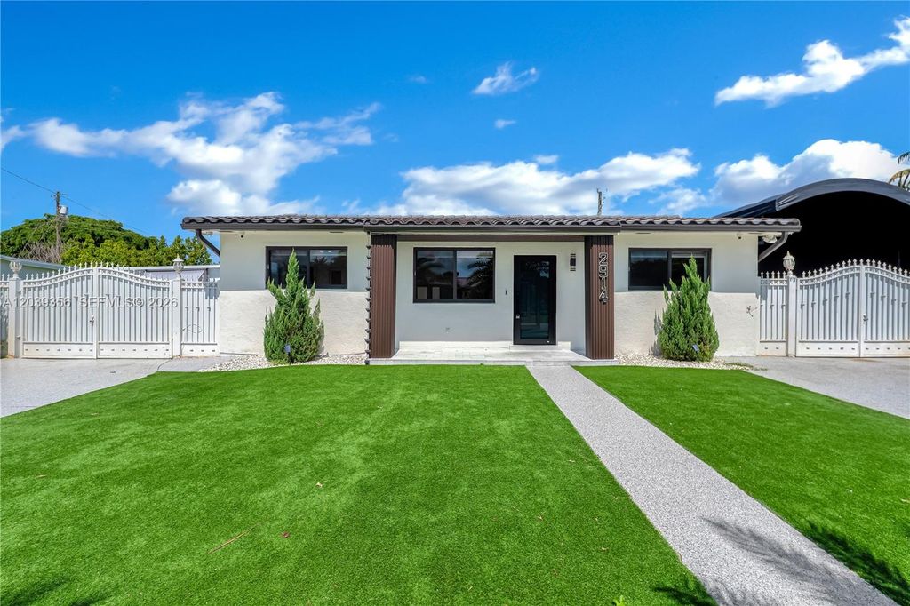 2914 SW 103rd Court, Miami, FL 33165