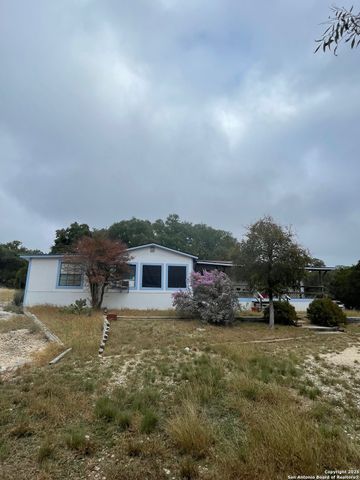 235 Scenic Pass, Pipe Creek, TX 78063
