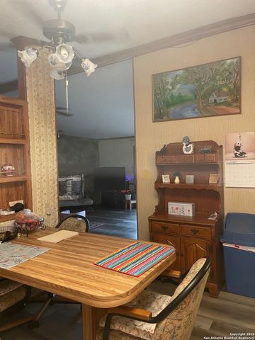 235 Scenic Pass, Pipe Creek, TX 78063