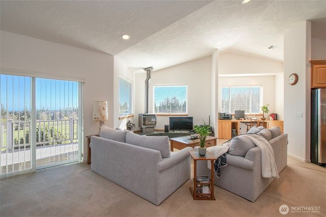 137 Bravo Road, Port Angeles, WA 98362