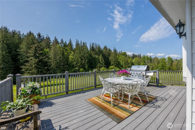 137 Bravo Road, Port Angeles, WA 98362