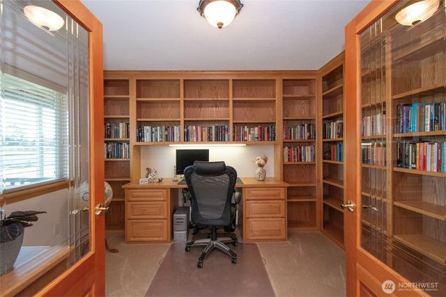 137 Bravo Road, Port Angeles, WA 98362