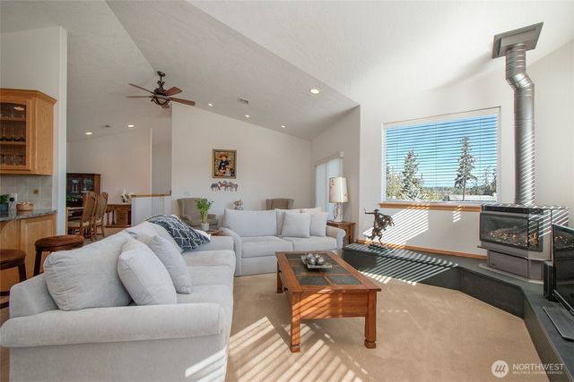 137 Bravo Road, Port Angeles, WA 98362