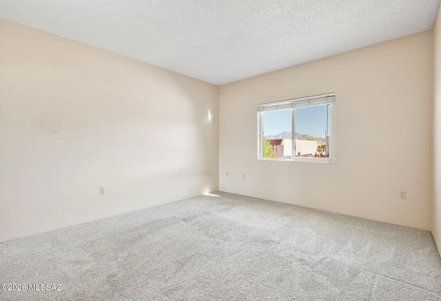 1146 S Alpine Circle, Green Valley, AZ 85614