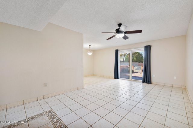 1146 S Alpine Circle, Green Valley, AZ 85614