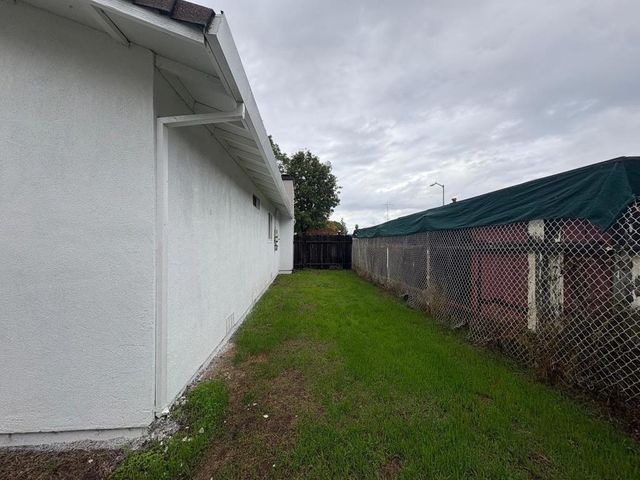 6042 Coad Lane, Riverbank, CA 95367