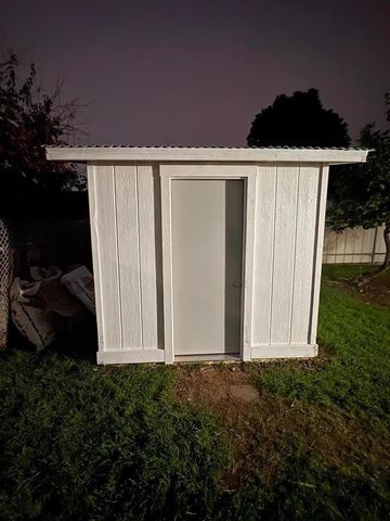 6042 Coad Lane, Riverbank, CA 95367