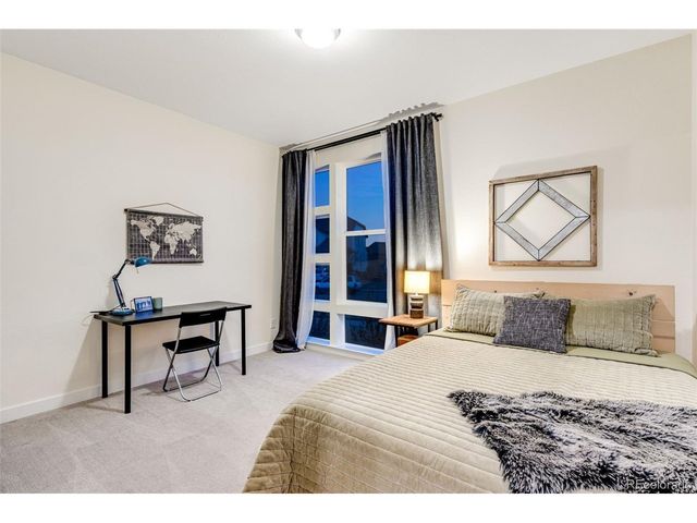 6988 Thunderview St, Timnath, CO 80547