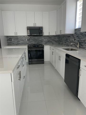 1765 SE Aires Ln, Port St. Lucie, FL 34984