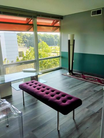 9655 Woods Drive 517, Skokie, IL 60077