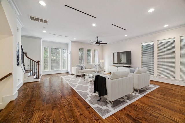 4833 Chenevert Street, Houston, TX 77004