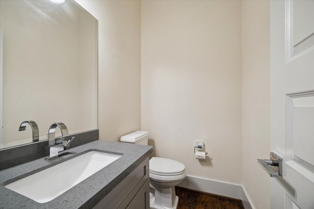 4833 Chenevert Street, Houston, TX 77004