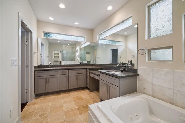 4833 Chenevert Street, Houston, TX 77004