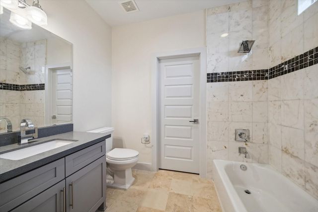 4833 Chenevert Street, Houston, TX 77004