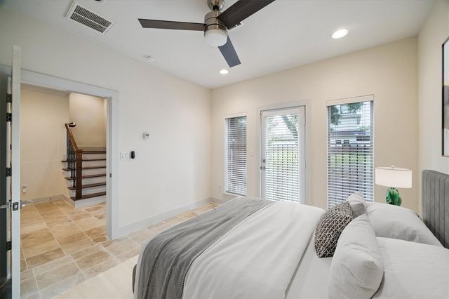 4833 Chenevert Street, Houston, TX 77004