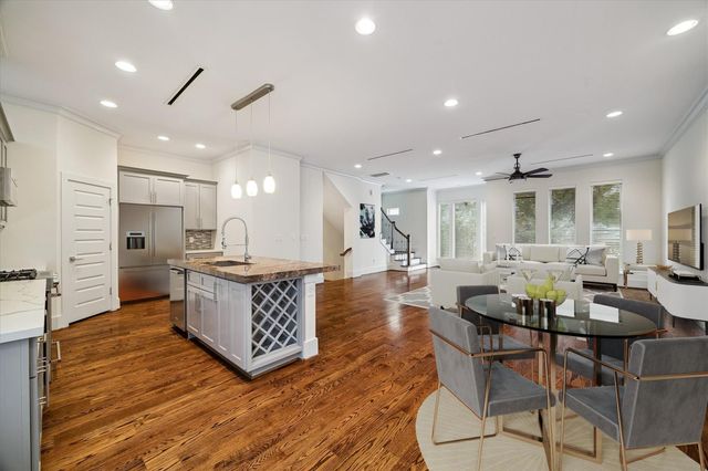 4833 Chenevert Street, Houston, TX 77004