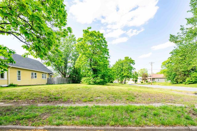 1823 Sibley Avenue, South Bend, IN 46628