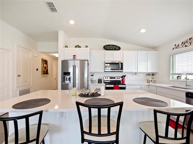2894 MOSSHIRE CIRCLE, St Cloud, FL 34772