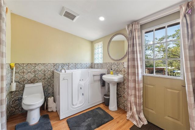115 Vicinity TRL, Spicewood, TX 78669
