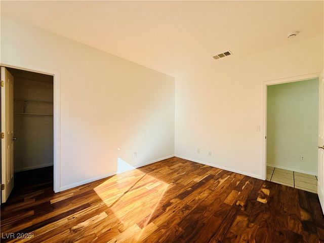 2547 Serenity Hollow Drive, Henderson, NV 89052