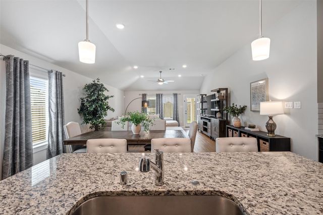 26175 Ethereal Road, La Marque, TX 77568