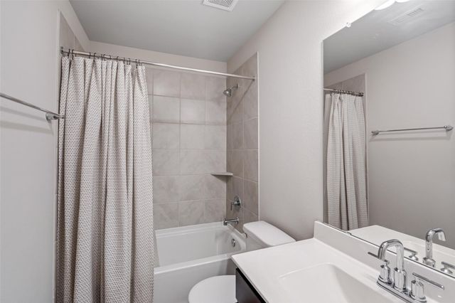26175 Ethereal Road, La Marque, TX 77568
